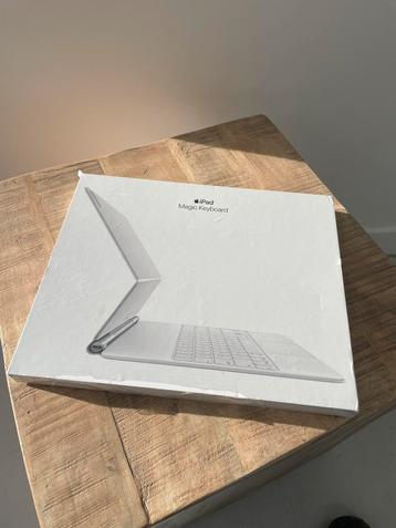 MJQL3UA/A Apple iPad Magic Keyboard White - Ukrainian beschikbaar voor biedingen