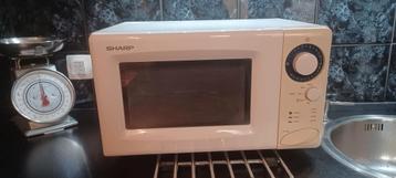 Te koop mooie sharp magnetron beschikbaar voor biedingen