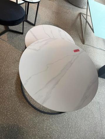 Salon tafel marmer look - ceramiek set van 2 beschikbaar voor biedingen