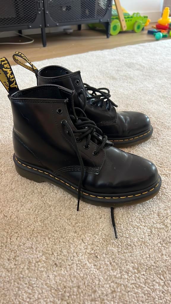 Dr. Martens zwart maat 39, Ophalen of Verzenden, Zo goed als nieuw, Zwart