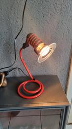Vintage 80s rode design lamp Memphis style esto Oostenrijk, Ophalen of Verzenden, Zo goed als nieuw, Metaal, Design