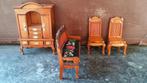 poppenhuis webbing stoeltjes en bankje, kast bod va 7euro, Ophalen of Verzenden, Gebruikt, Poppenhuis