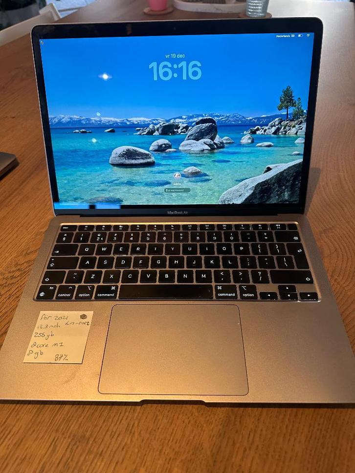 Nette MacBook Air M1 (2020) - Space Grey, Computers en Software, Apple Macbooks, Gebruikt, MacBook Air, 13 inch, 256 GB, 8 GB