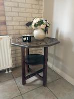 Houten Bijzettafel met Uitgesneden Blad, Minder dan 55 cm, Gebruikt, Vintage, Overige vormen