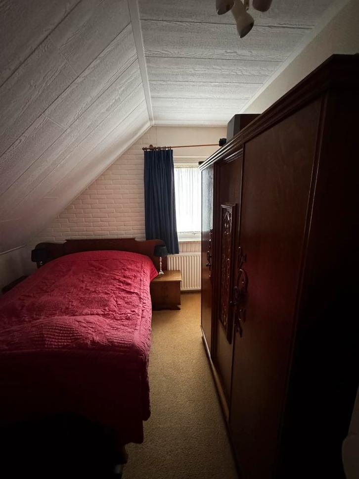 Slaapkamer set: Bed, klerenkast, nachtkastjes, Antiek en Kunst, Antiek | Meubels | Kasten, Ophalen