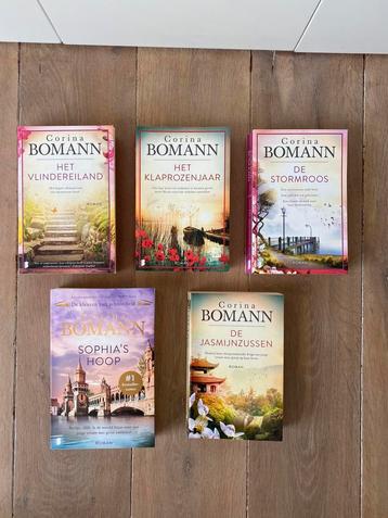 boeken Corina Bomann beschikbaar voor biedingen