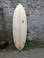 York Shortboard 5'8 - 31L, Watersport en Boten, Golfsurfen, Ophalen, Gebruikt, Shortboard, Met vinnen