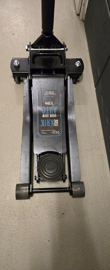 Datona Extra Lage Hydraulische Garage Krik met snellift 3 To beschikbaar voor biedingen