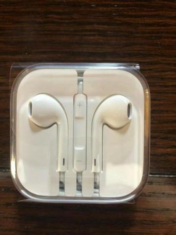 Originele Apple EarPods 3.5mm, nieuw in verpakking beschikbaar voor biedingen