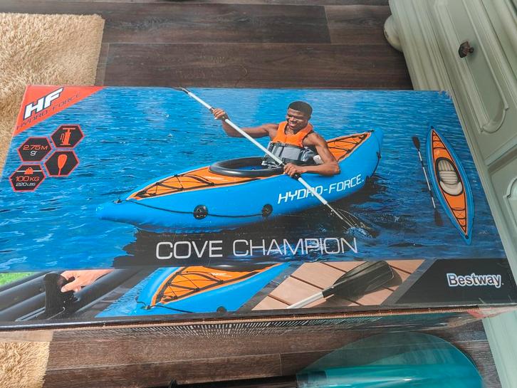 2x opblaasbare kayaks, Boeken, Kinderboeken | Kleuters, Fictie algemeen, Ophalen of Verzenden