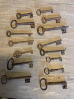 Te koop; oude sleutels antiek vintage sleutel kado, Ophalen of Verzenden, Gebruikt