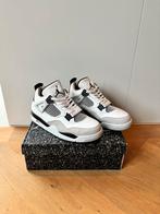 Nike Air Jordan 4 Military Black maat 45 nieuw met bon, 100%, Wit, Nike, Nieuw, Ophalen of Verzenden