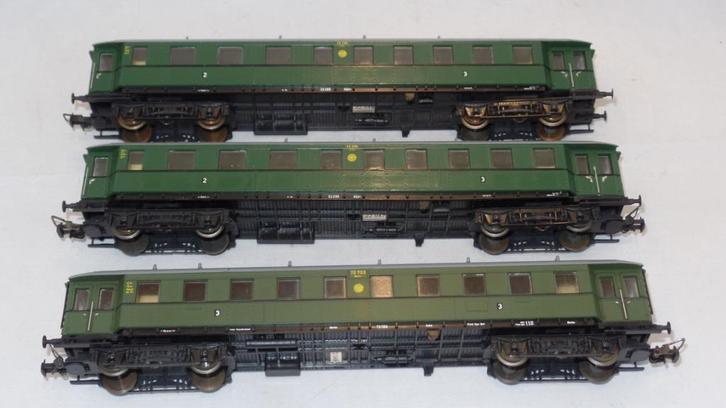 3 Lilliput passagierswagon 2x 287- 1x 258 nieuw in VVP (#738, Hobby en Vrije tijd, Modeltreinen | H0, Nieuw, Wagon, Gelijkstroom
