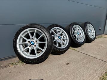 BMW 17 inch OEM velgen met Contin. zomerbanden (225/45 R17)! beschikbaar voor biedingen