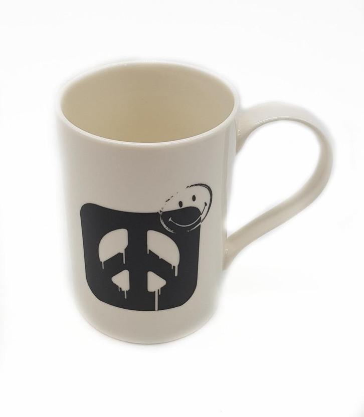 Exclusieve design mokken van SERAX nieuw Smiley, Huis en Inrichting, Keuken | Servies, Nieuw, Kop(pen) en/of Schotel(s), Overige stijlen