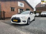 DS 4 1.2 PureTech Chic ( Climate controle + Navigatie + Trek, Stof, Gebruikt, 1199 cc, Wit