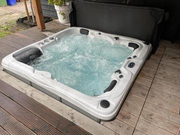 Excellence My Spa Double Dutch jacuzzi 