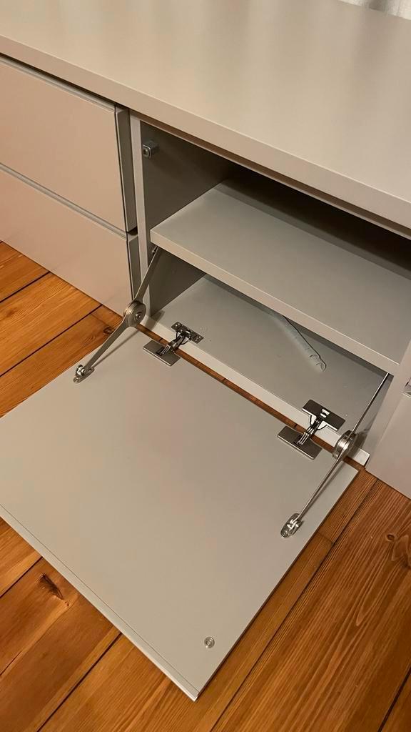 Interlubke TV Kast - Zachtgrijs - 250cm, Huis en Inrichting, Kasten | Dressoirs, Gebruikt, 200 cm of meer, 50 tot 75 cm, Met plank(en)
