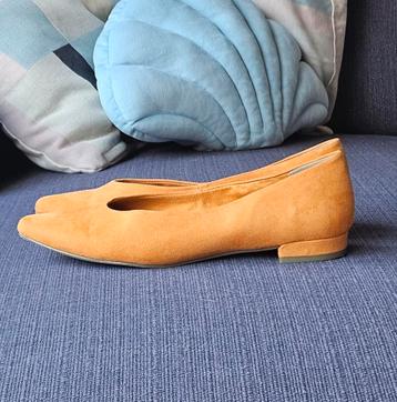 Oranje damesschoenen met lage hak maat 39 beschikbaar voor biedingen