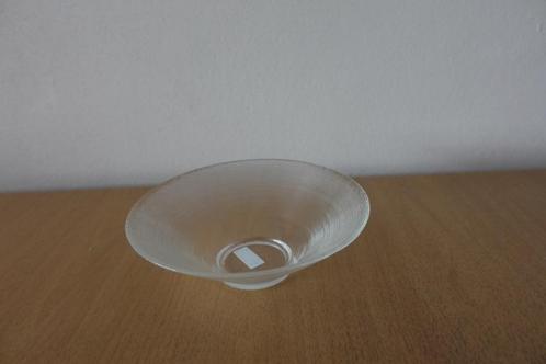Glazen schaal, Huis en Inrichting, Woonaccessoires | Schalen en Manden, Nieuw, Schaal, Rond, Glas, Ophalen of Verzenden