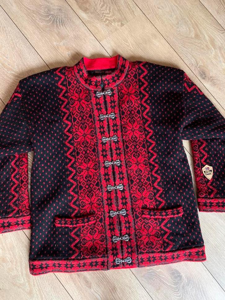 Windfjord of Norway wollen vest L windstopper wool cardigan, Kleding | Dames, Truien en Vesten