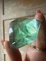 Súper mooie fluoriet freeform “diamant”, Ophalen of Verzenden, Mineraal