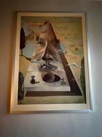 Dali - Aphrodite in Landschap - Grote Poster in Wissellijst, Antiek en Kunst, Ophalen of Verzenden