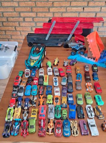 Hotwheels Auto's 73 Stuks+Auto Ambulance+Opberg Auto+Baantje beschikbaar voor biedingen