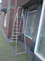 Ladder, huishoudtrap, aluminium met 8 treden., Doe-het-zelf en Verbouw, Ladders en Trappen, 2 tot 4 meter, Ladder, Gebruikt, Opvouwbaar of Inschuifbaar