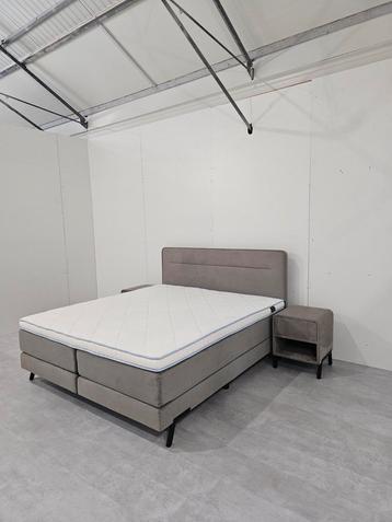 Boxspring Swiss Sense Home 102 180x200 2jaar oud beschikbaar voor biedingen
