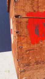 Authentieke brocante vintage houten kist van het rode kruis, Ophalen, Minder dan 50 cm, Gebruikt, 50 tot 100 cm