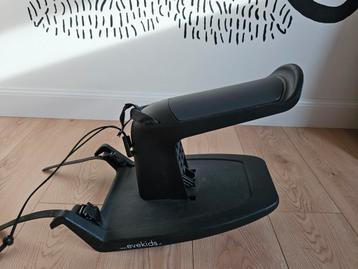 EVE Kids Meerijdplankje met Zitje - Zo Goed Als Nieuw! beschikbaar voor biedingen