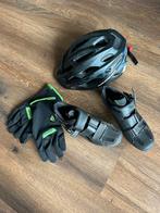 Fietshelm, fietsschoenen en fietshandschoenen, Minder dan 45 cm, Ophalen, Zo goed als nieuw, Merida