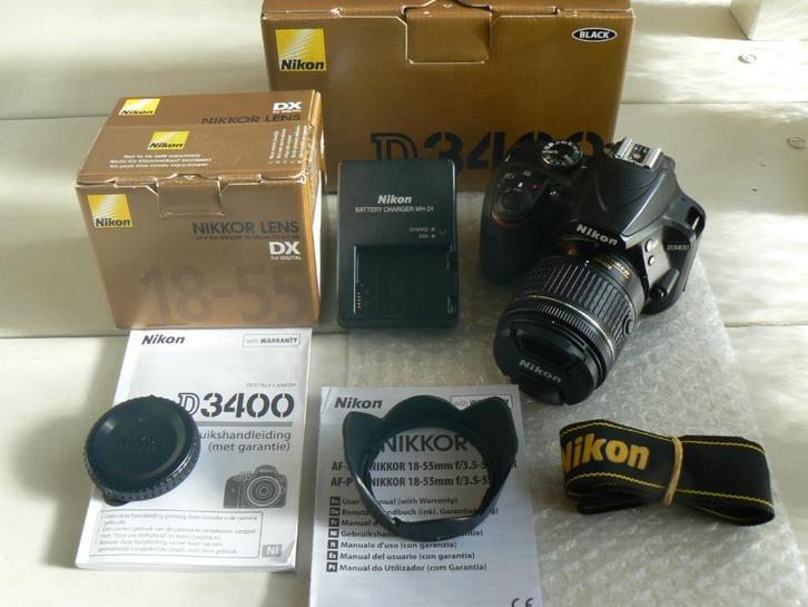 Nikon D3400 + D3300 +18-200 + 18-105 + 16-50 + 50 + 16-300, Audio, Tv en Foto, Fotocamera's Digitaal, Zo goed als nieuw, Spiegelreflex