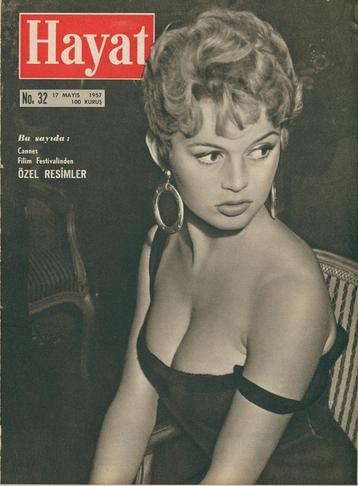 Brigitte Bardot verzameling : Vintage Hayat bladen beschikbaar voor biedingen