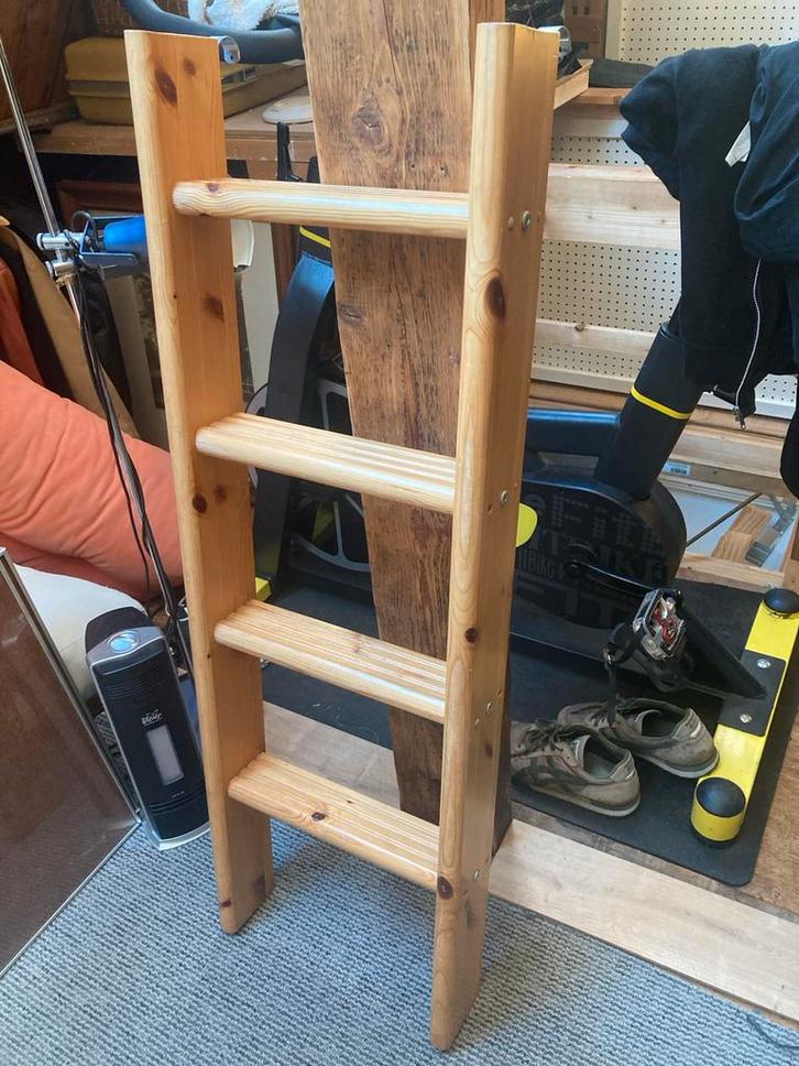 Houten trap voor hoogslaper - 120 cm, Doe-het-zelf en Verbouw, Ladders en Trappen, Gebruikt, Trap, Minder dan 2 meter, Ophalen