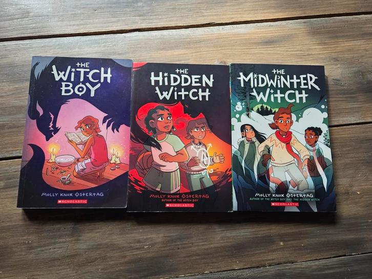 De Complete Witch Boy Trilogie
van Molly Knox Ostertag:, Boeken, Fantasy, Ophalen of Verzenden