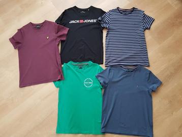 T-shirts (maat XS) beschikbaar voor biedingen