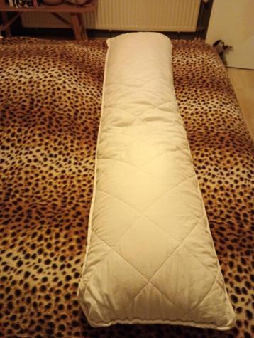 Kussen - Body Roll Pillow - Slaapmaatje - Zijslaap kussen beschikbaar voor biedingen