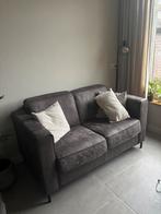 Te koop grijs bankje . Een half jaar oud 1.50 breed, Ophalen of Verzenden, Zo goed als nieuw