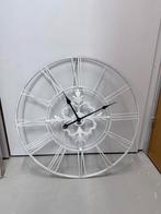 Mooie witte Riverdale wandklok, Ophalen, Zo goed als nieuw, Analoog, Wandklok