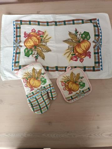 Vintage leuke textiel setje herfst met pompoenen beschikbaar voor biedingen