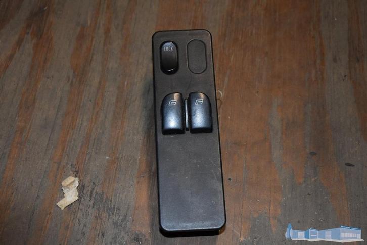 Raamschakelaar 3-Deurs Gebruikt Saab 900NG en Saab 9-3v1, on, Auto-onderdelen, Dashboard en Schakelaars, Gebruikt, Ophalen of Verzenden