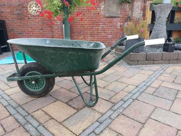 Fort kruiwagen 100 liter beschikbaar voor biedingen