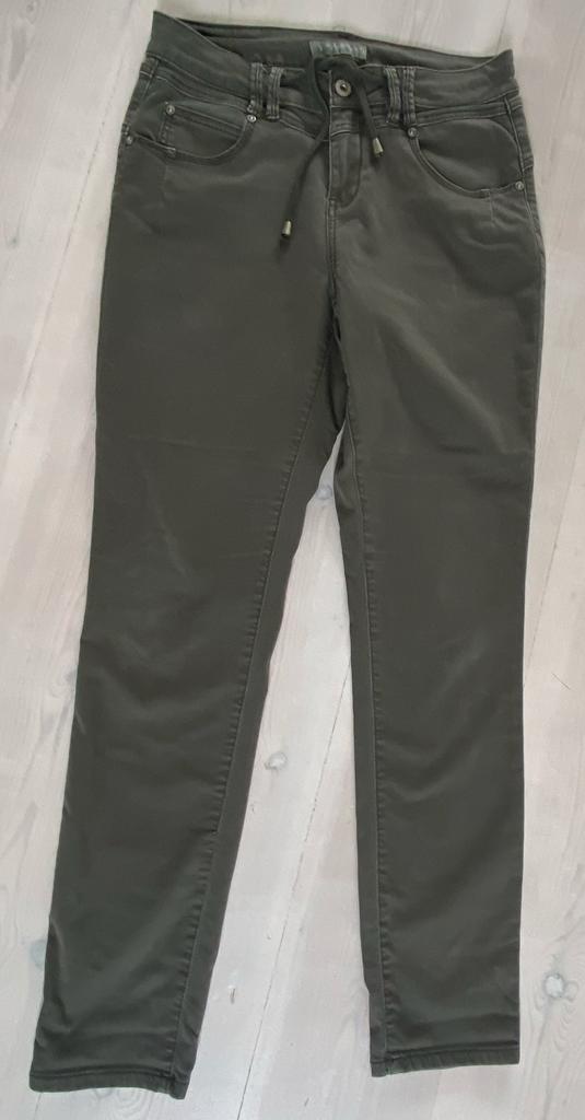 Red Button groen, Kleding | Dames, Broeken en Pantalons, Zo goed als nieuw, Maat 38/40 (M), Groen, Lang, Ophalen of Verzenden
