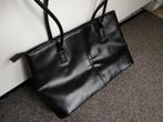 Schoudertas met binnenvak. NIEUW, Ophalen of Verzenden, Nieuw, Zwart
