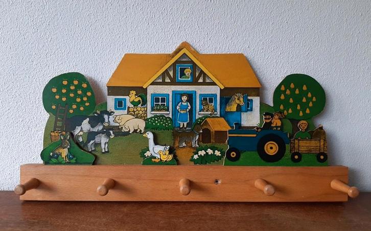 Houten kinder kapstokje Boerderij, Kinderen en Baby's, Kinderkamer | Inrichting en Decoratie, Zo goed als nieuw, Kapstokje, Ophalen of Verzenden