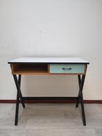 Vintage bureau hout Coen de Vries Devo houten bureautje, Gebruikt, Ophalen, Bureau