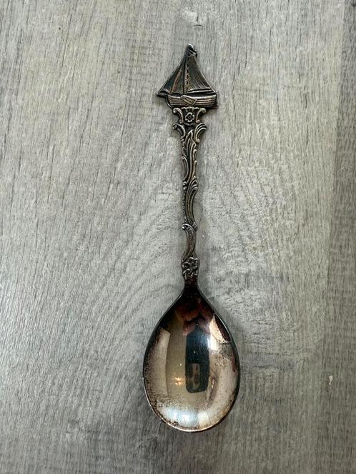 Antieke verzilverde souvenirlepel/dessertlepel met schip, Antiek en Kunst, Antiek | Bestek, Ophalen of Verzenden