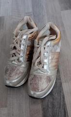 Gouden sneakers (38), Ophalen of Verzenden, Zo goed als nieuw